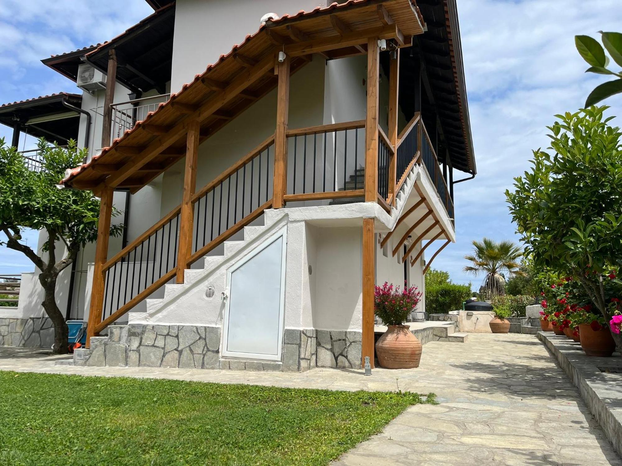 Latoura Studios Ormos Panagias Buitenkant foto