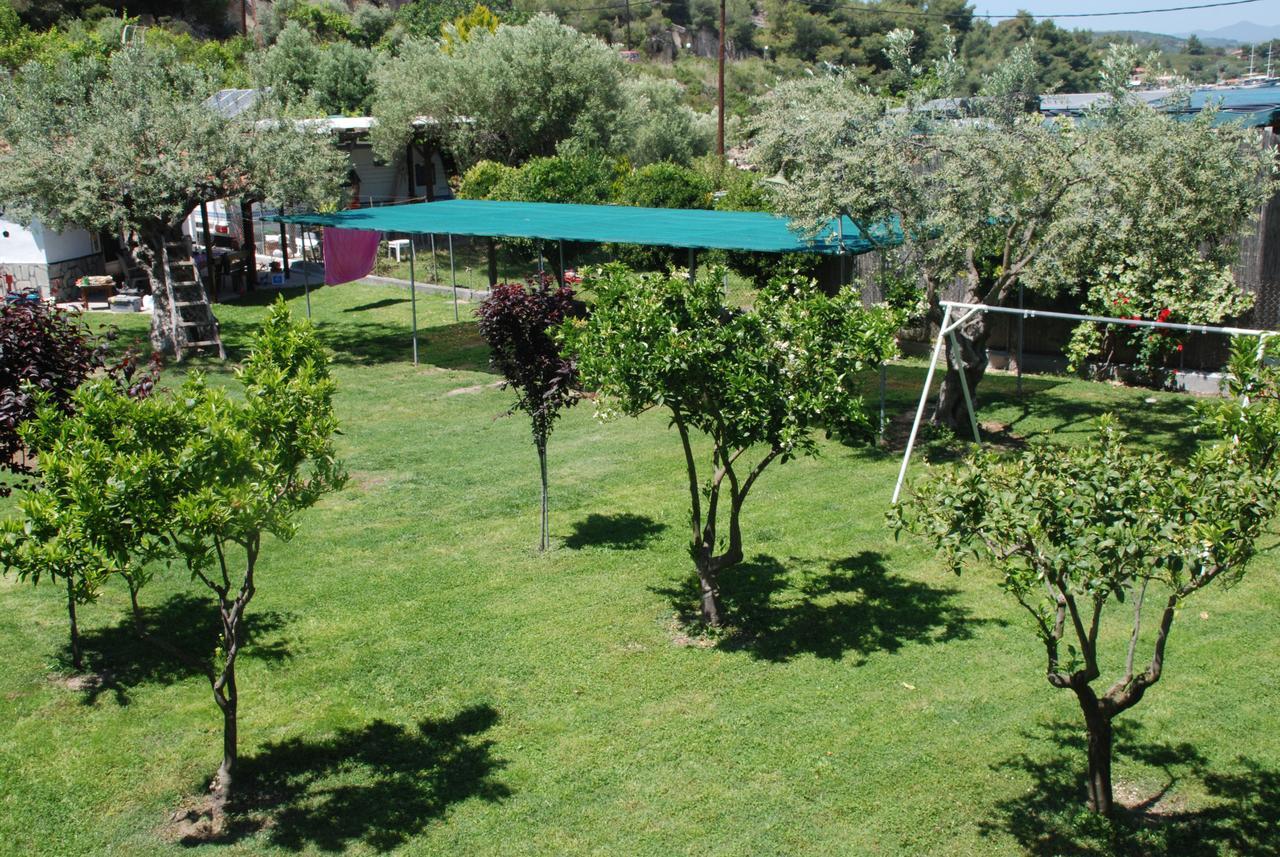Latoura Studios Ormos Panagias Buitenkant foto